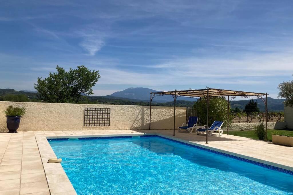 Le Clos Des Pins, Vue Mont Ventoux Roaix Exterior photo